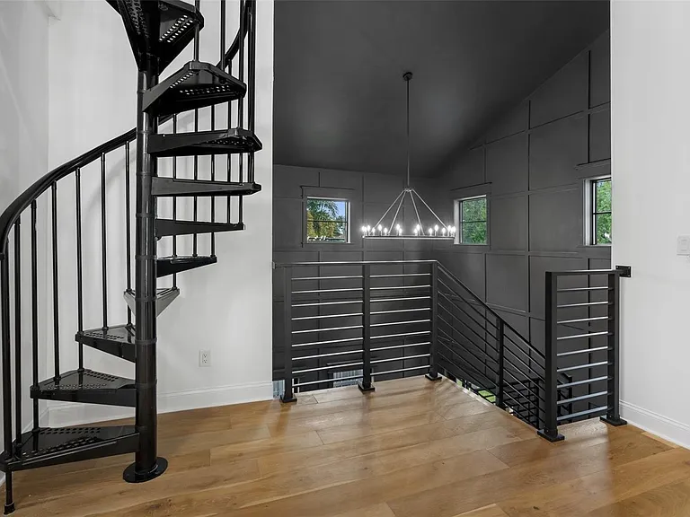 3501 W Tacon St — Photo 63
