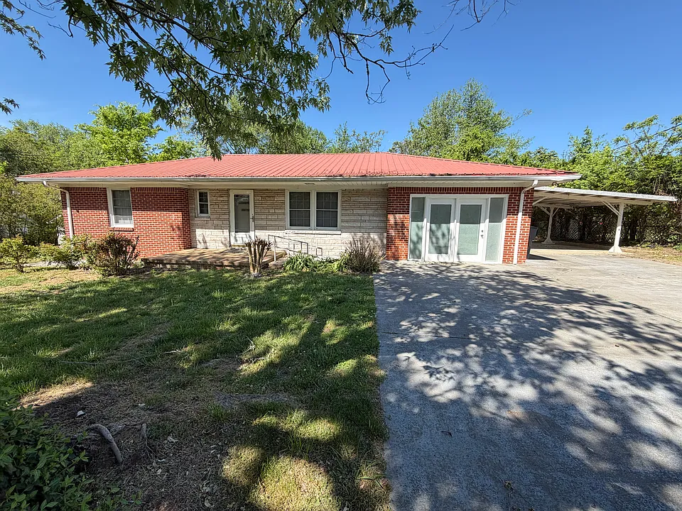 195 S Franklin Ave
