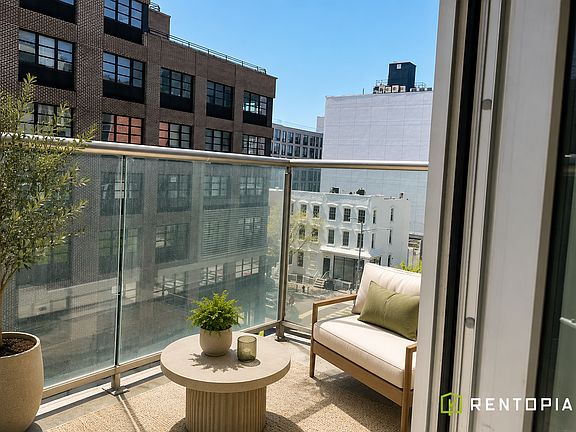 4th image of 452 Keap St #407