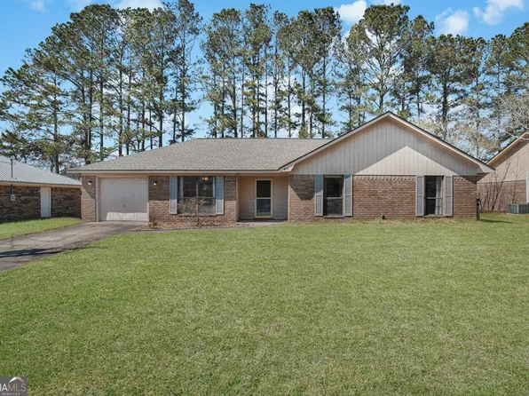917 Granger Dr, Hinesville, GA 31313