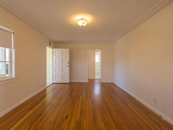 4th image of 1022 E 15th St