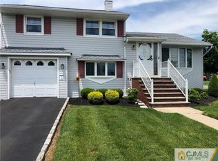 11 Colgan Ave, Carteret, NJ 07008