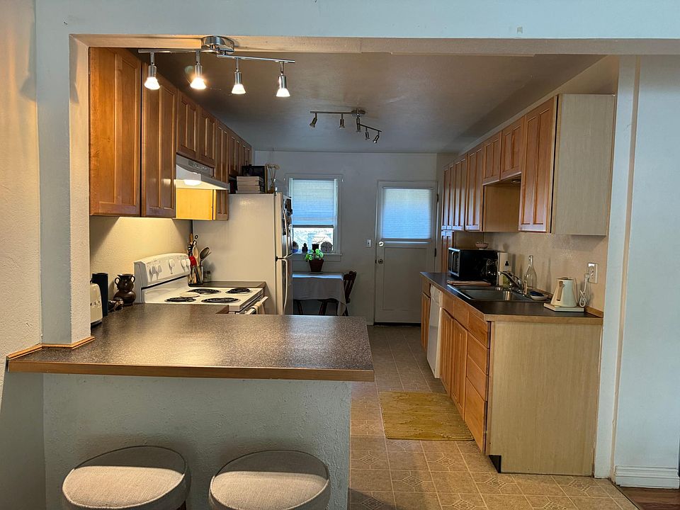 Kitchen eating bar new honeycomb blinds