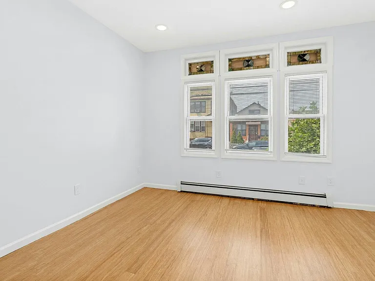 344 Danforth Ave #1 — Photo 7