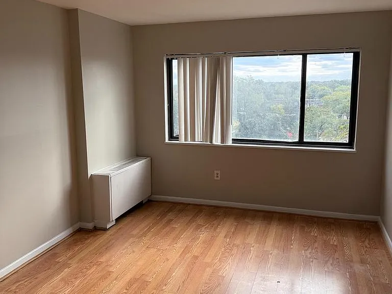 8830 Piney Branch Rd #1004 — Photo 7