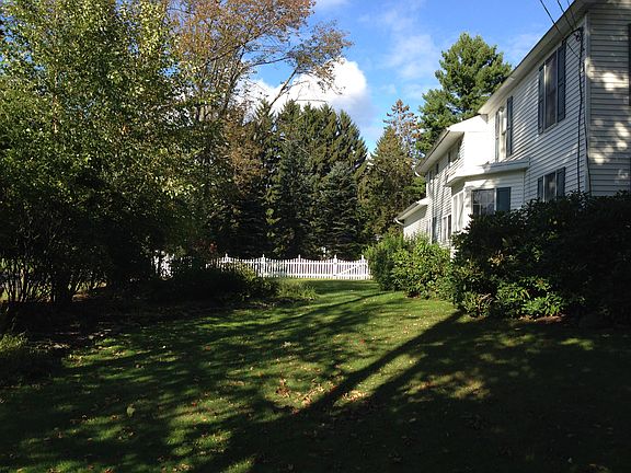 Birchwood Side Front Garden