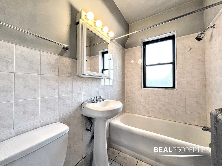 1164 North Dearborn Street — Photo 40