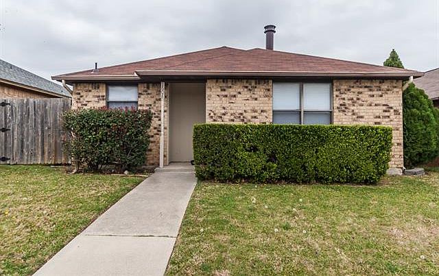 1st image of 1608 Parkwood Pl