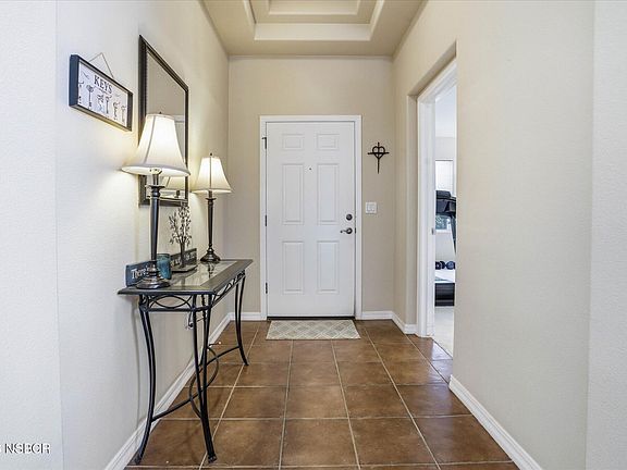 2nd image of 1006 E Susan Pl