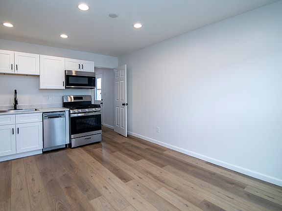 4th image of 247 N Quincy Ave