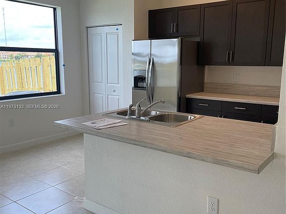 2nd image of 20564 NE 5th Pl