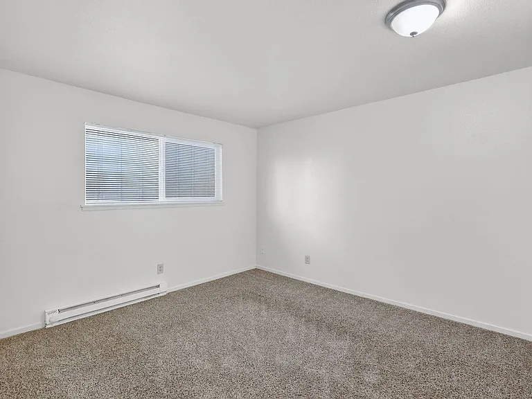 13130 SE Powell Blvd — Photo 14