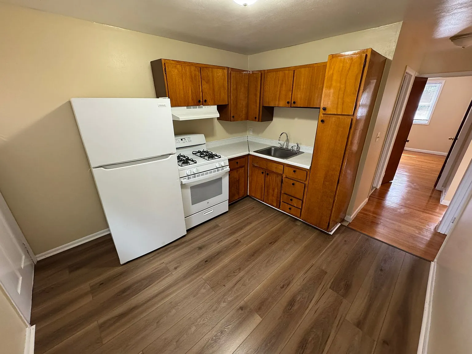 2 bed, $1,650 — Photo 1