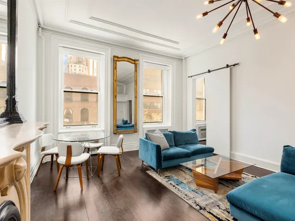 111 East 36th Street image 3 of 19