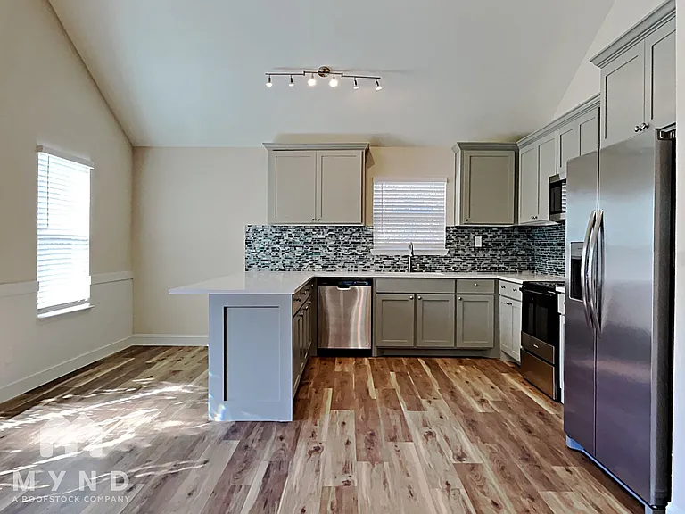 2703 Stellar Ct — Photo 3