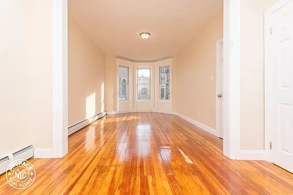 1st image of 477 Bainbridge St #3B