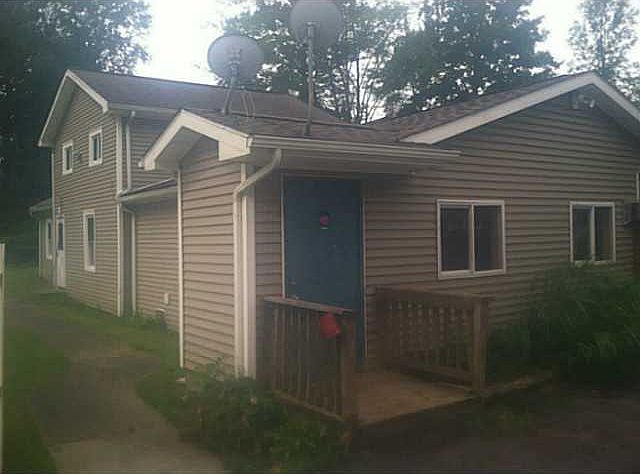 2nd image of 457 Herr Rd
