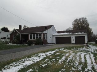 2226 Maple Dr, Ford City, PA 16226