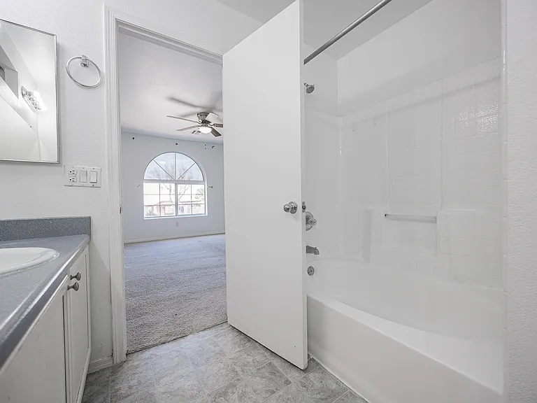 11595 W Holly St — Photo 22