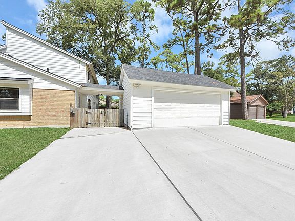 3rd image of 4701 Spring Ln