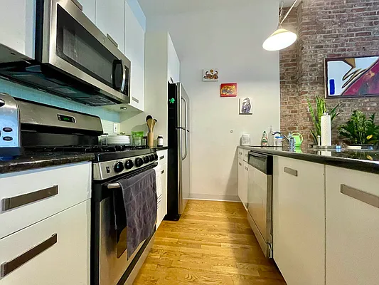 Rented by Corcoran | media 10