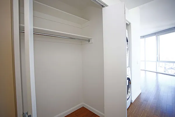 Rented by The Dermot Realty Management Company | media 59