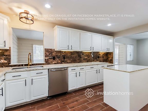 5th image of 2 Edgewood Forest Ct