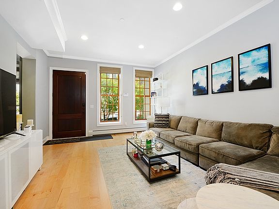3rd image of 109 Tidewater St #111