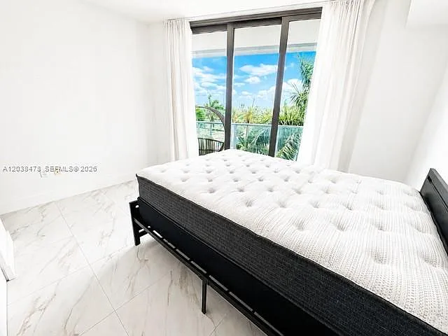 2000 Metropica Way #304 — Photo 35