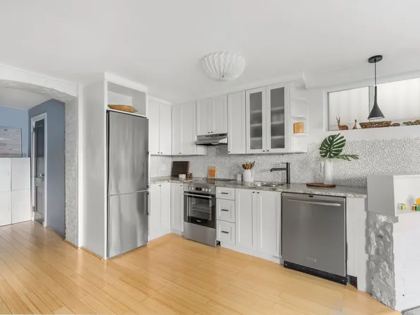 269 Clinton Avenue image 8 of 11