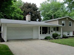 509 Willow Ln, Perrysburg, OH 43551