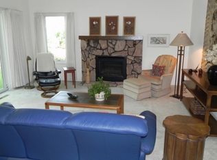 101 Pine Ridge Trl, Madison, WI 53717