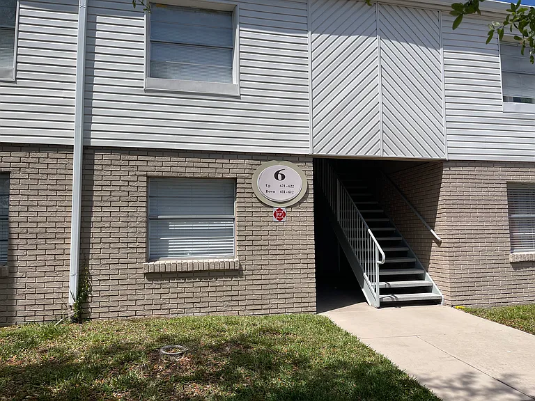 7210 N Manhattan Ave #621 — Photo 1