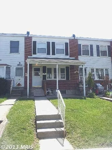 8011 Gough St photo 1