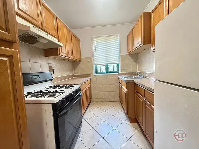 1410 Parkchester Rd #6D — Photo 2