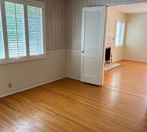 Dinning room opens into living room