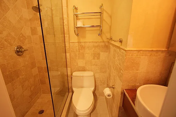 Rented by Citi-Village | media 6