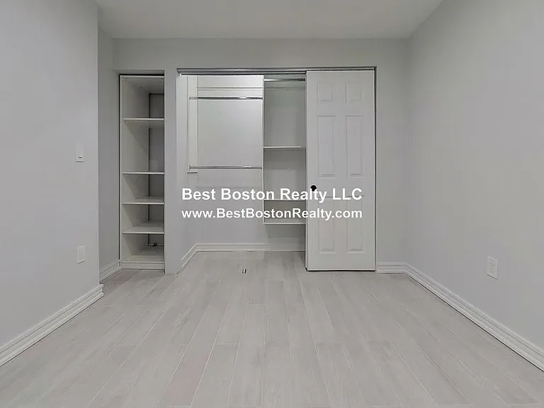 714 Winthrop Ave #203 — Photo 9