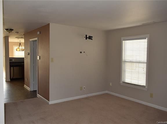 2nd image of 4556 Stone Mountain Dr