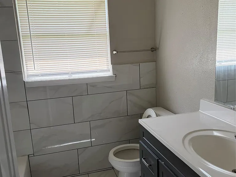3203 Cliffdale St — Photo 17