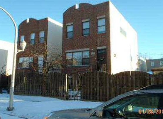 2nd image of 2713 W Maypole Ave