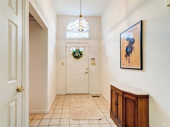 3rd image of 485 Cloverhill Ct