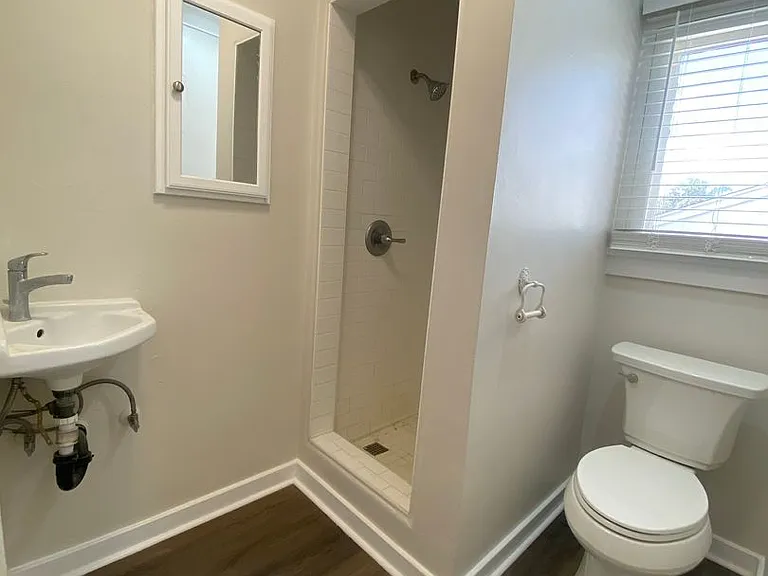 24 Grant St — Photo 10