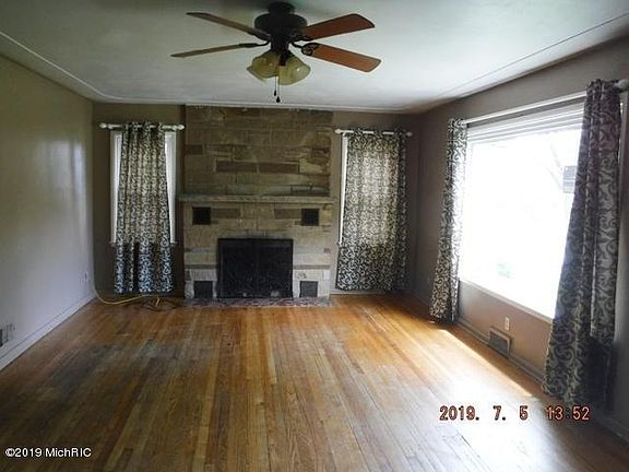 5th image of 558 Fairfield Ave