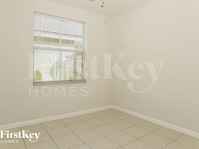 1246 SW 146th Ct — Photo 12