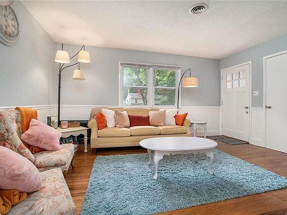 5th image of 12819 12th St #12819