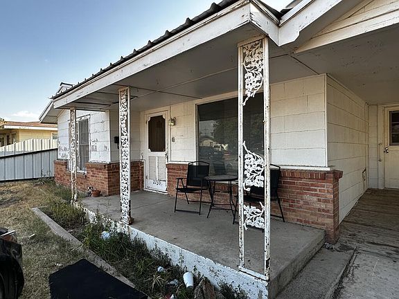 3rd image of 2739 Kay Ave