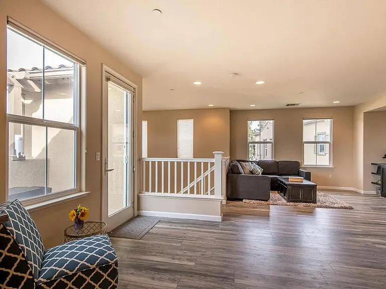 1198 Luz Del Sol Loop — Photo 13