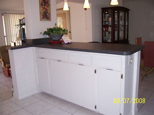 KITCHEN-BREAKFAST