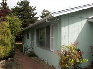 2259 NW Troost St, Roseburg, OR 97471